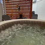 דירה Sea & Joy House יאליסוס