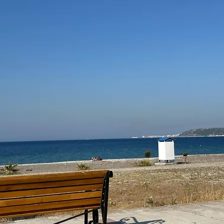 Sea & Joy House דירה