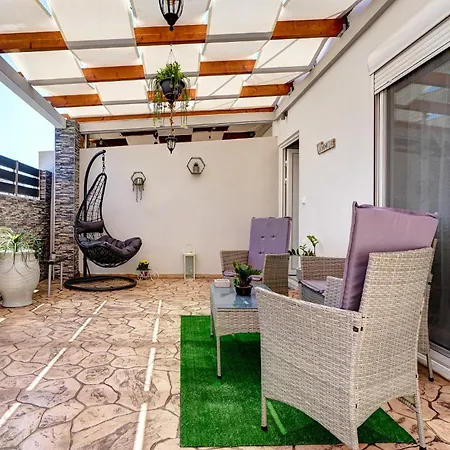 Sea & Joy House